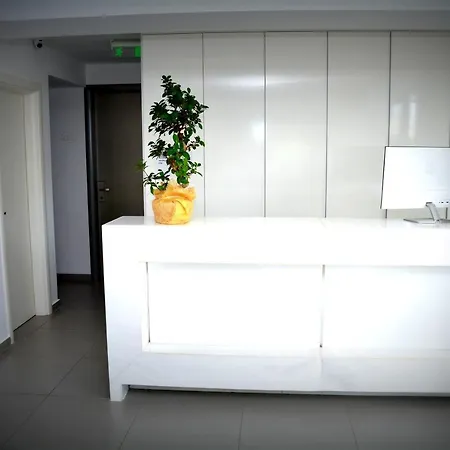 Otel The Silk Paralía