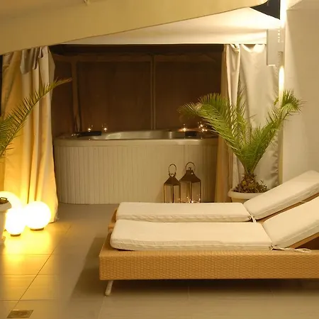 Otel The Silk Paralía